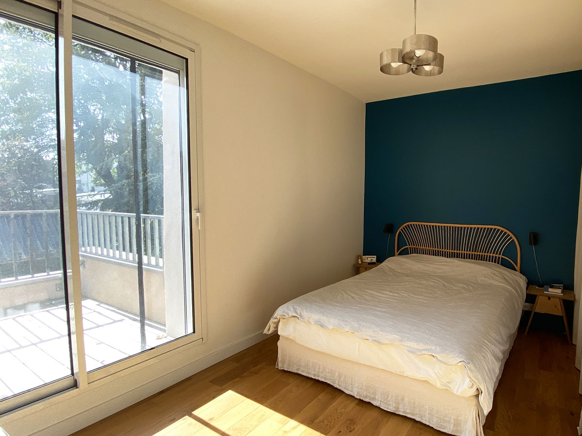 Chambre parentale rénovée par l’architecte à Lyon